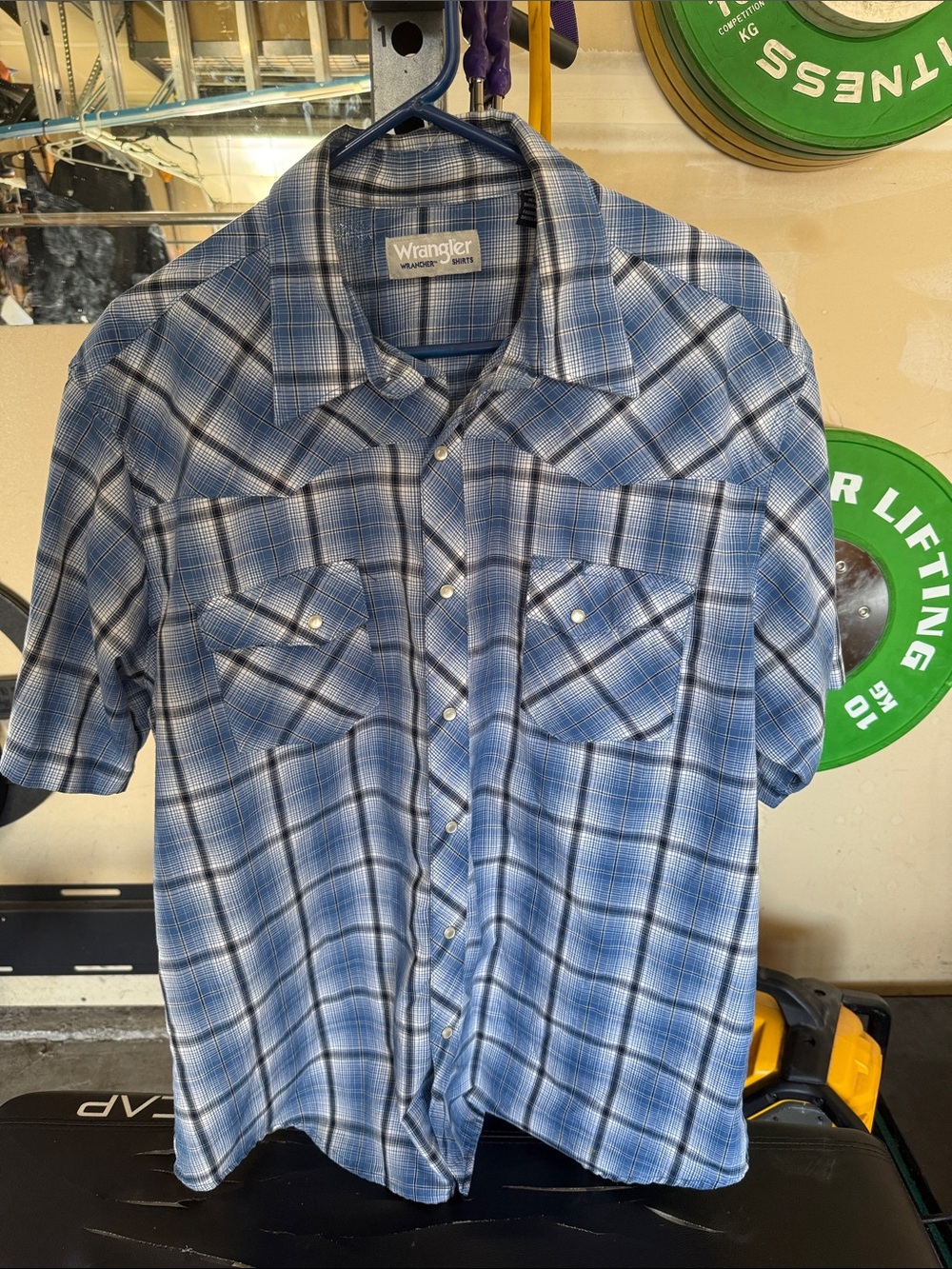 Wrangler Blue and White Plaid Short Sleeve Button-Down Shirt